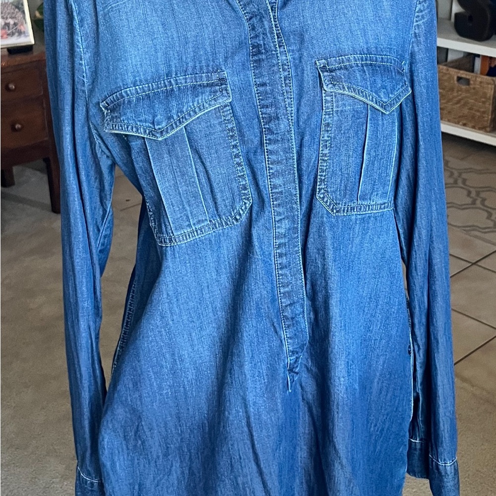 White House Black Market denim dress. Has pockets!